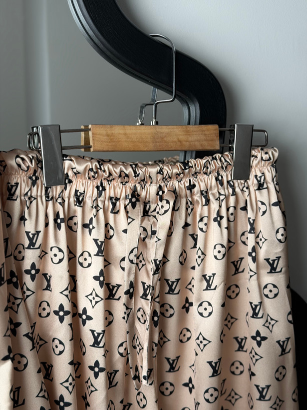 لباسخواب lv
